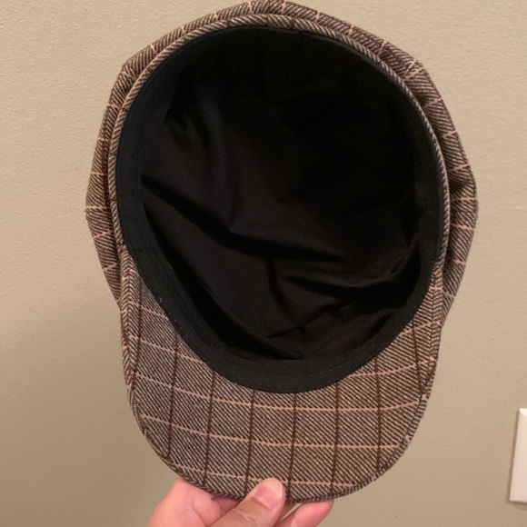 Plaid pattern hat - Picture 2 of 2
